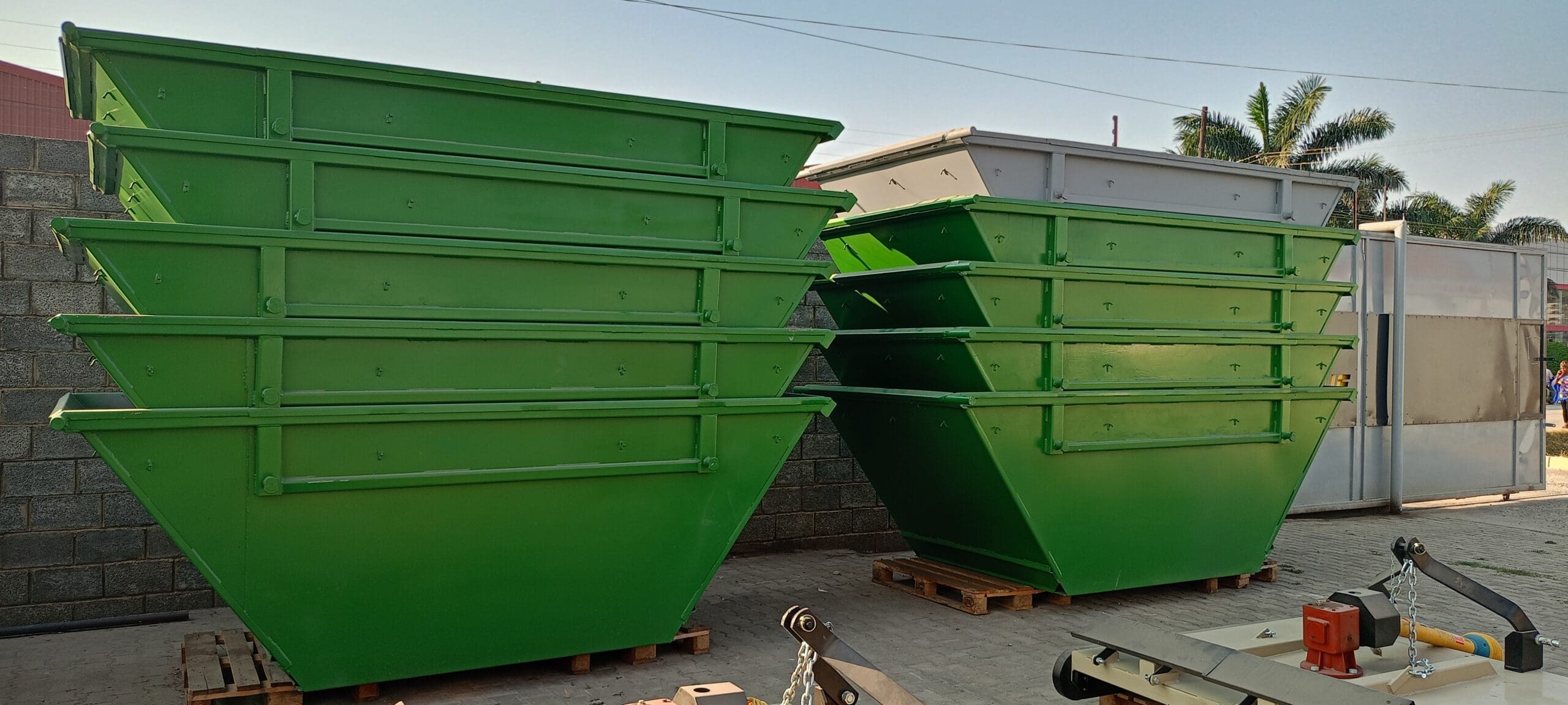 5.5m3 SKIP BINS – GREEN – Mech House Trader